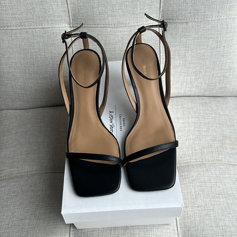 NEW & Other Stories 100% Genuine Leather Strappy Leather Heeled Sandal - Black - Picture 2 of 8